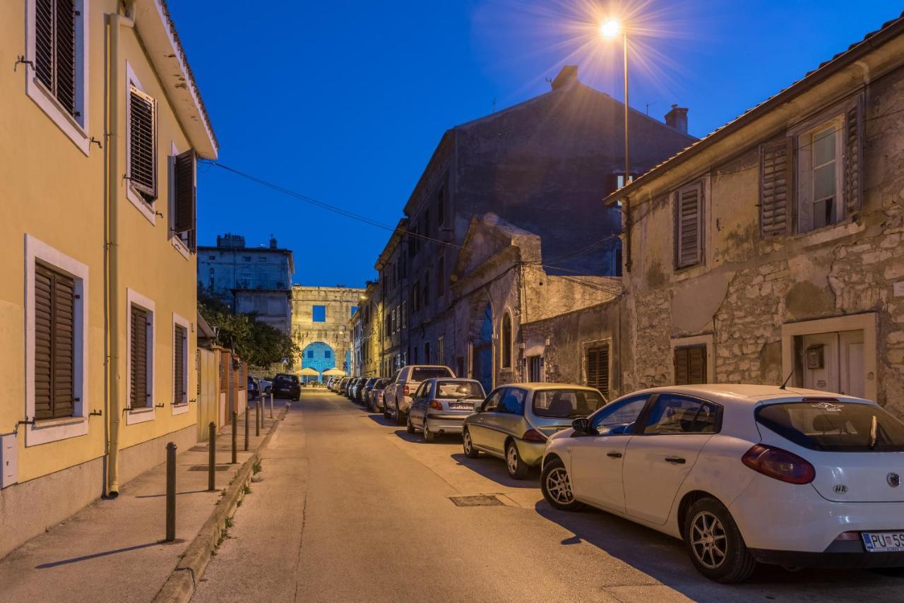 Ferienwohnung Deluxe Gladiators House - Parking Included Pula Exterior foto